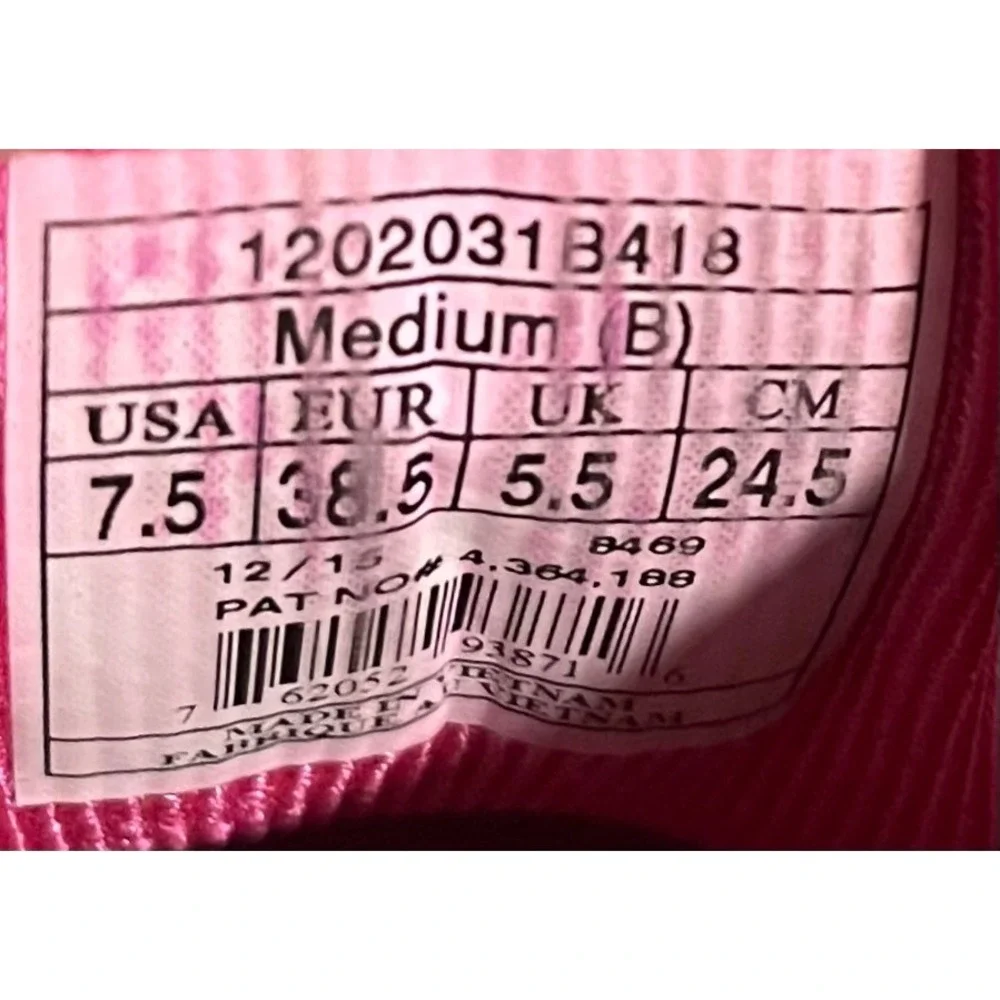 Brooks Adrenaline GTS 16 Womens 7.5 Running Shoes Teal Pink